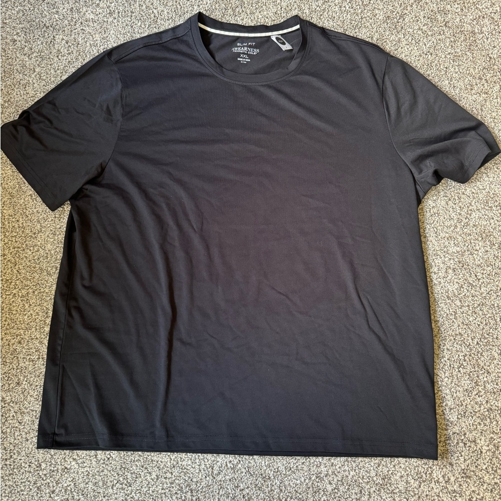 Keneth Cole slim fit tee shirt